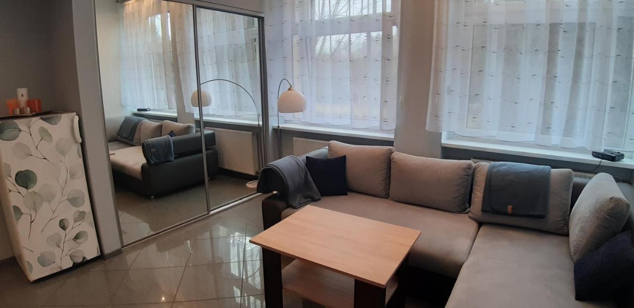 Pogodny Apartament Kudowa Zdroj Ngoại thất bức ảnh